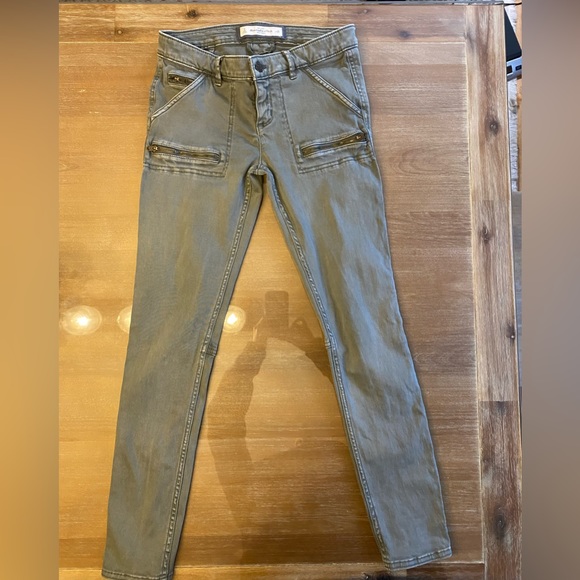 Abercrombie & Fitch Pants - Like New women’s Abercrombie khaki green stretch jeggings size 2